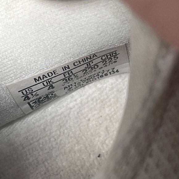 Adidas Ultraboost White Running Shoes Women’s US 4.5 Boost Continental - Picture 9 of 9